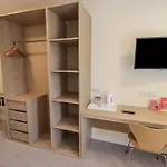 Jubilee Ground-floor Single Bedroom *
