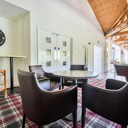 Jubilee Ground-floor Single Bedroom *